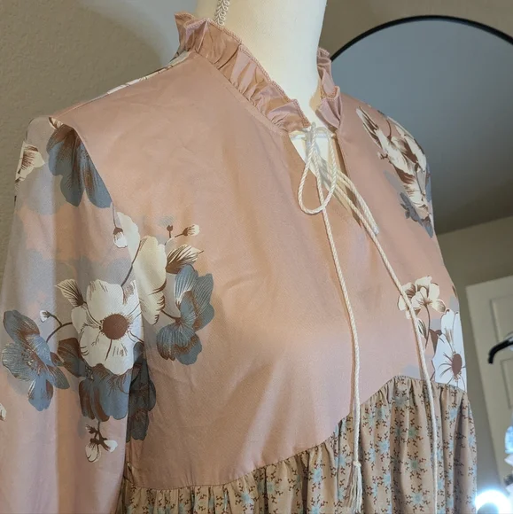 Pink Dainty Maxi Dress - Picture 3 of 8